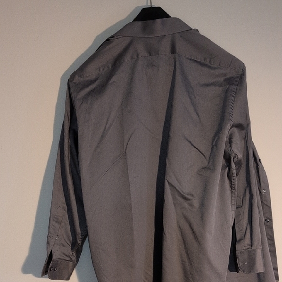 Arrow Gray Button-Up Shirt - Picture 5 of 5
